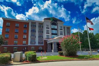 Photo 2 - Holiday Inn Express & Suites Wilson-Downtown by IHG