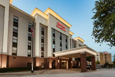 Photo 2 - Hampton Inn & Suites Dallas-DFW Airport North-Grapevine