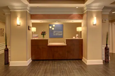 Photo 3 - Holiday Inn Express & Suites Alpharetta - Windward Parkway by IHG