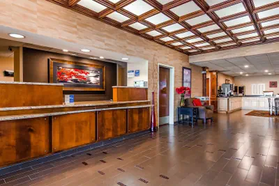 Photo 2 - Best Western Plus Brandywine Inn & Suites