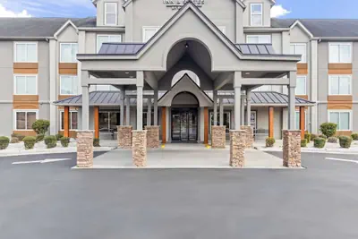 Photo 2 - Country Inn & Suites by Radisson, Savannah I-95 North, GA