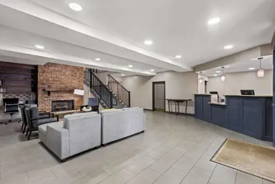 Photo 5 - Country Inn & Suites by Radisson, Savannah I-95 North, GA
