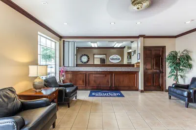 Photo 4 - Suburban Studios near University of North Carolina-Charlotte