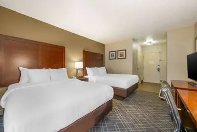 Photo 2 - Spark by Hilton Cincinnati Airport South