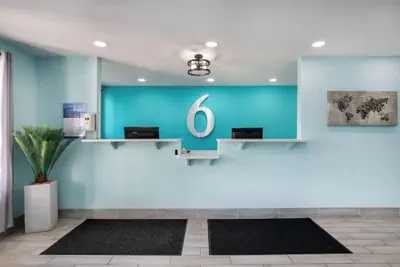 Photo 3 - Motel 6  Macon, GA – I-475