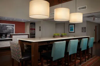 Photo 4 - Hampton Inn Phoenix/Glendale/Peoria
