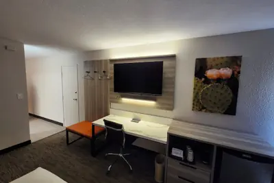 Photo 5 - The Grand Inn