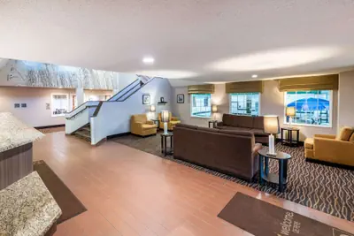 Photo 3 - Sleep Inn & Suites Green Bay South