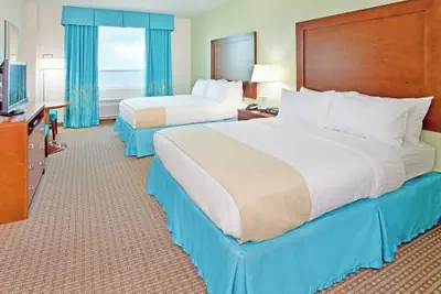 Photo 5 - Holiday Inn Resort Pensacola Beach by IHG