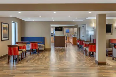 Photo 4 - Best Western Rochelle Inn & Suites near DeKalb