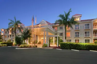 Photo 2 - DoubleTree Suites by Hilton Naples