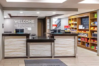 Photo 3 - Hampton Inn & Suites Tulsa-Woodland Hills 71st-Memorial
