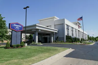 Photo 2 - Hampton Inn Muskogee