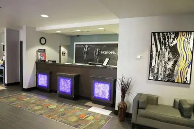 Photo 4 - Hampton Inn Muskogee