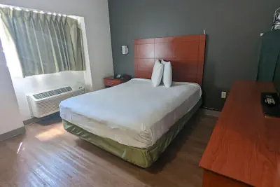 Photo 4 - Studio 6 Extended Stay - Hampton, VA - Langley AFB Area