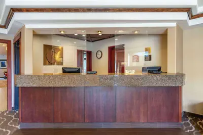 Photo 5 - Comfort Inn & Suites Lincoln City