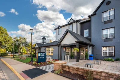 Photo 2 - MainStay Suites Sterling near Dulles Town Center