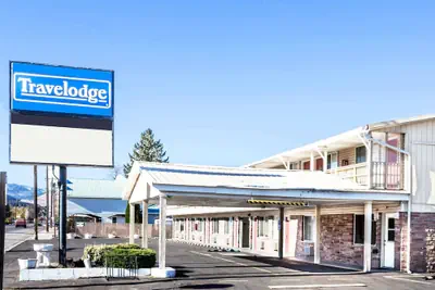 Photo 2 - Travelodge by Wyndham La Grande
