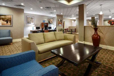Photo 4 - Best Western Plus Kalamazoo Suites