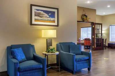 Photo 5 - Comfort Inn & Suites Pittsburg KS