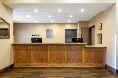 Photo 3 - Comfort Inn & Suites Pittsburg KS