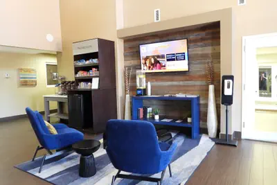 Photo 4 - Comfort Suites Crossville