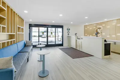 Photo 3 - Comfort Inn Sea World Area