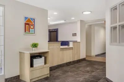 Photo 3 - Sonesta Simply Suites Boston Burlington