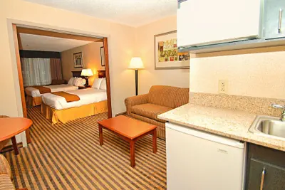 Photo 5 - Sleep Inn & Suites Kalamazoo East