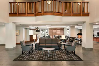 Photo 3 - Wingate by Wyndham - Cincinnati - Blue Ash