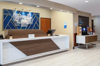 Photo 3 - Holiday Inn Express Vancouver North - Salmon Creek by IHG