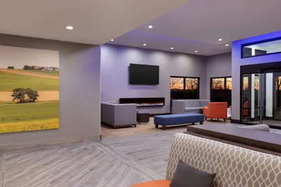 Photo 5 - La Quinta Inn & Suites by Wyndham St Louis Route 66