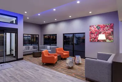Photo 4 - La Quinta Inn & Suites by Wyndham St Louis Route 66