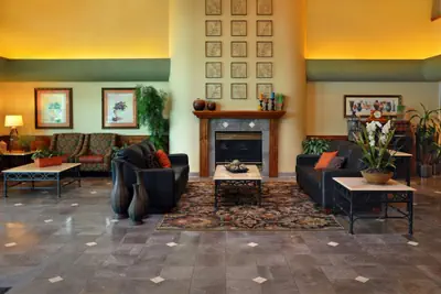 Photo 4 - Oxford Suites Yakima