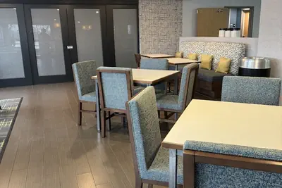 Photo 3 - Hampton Inn Lincoln - South/Heritage Park