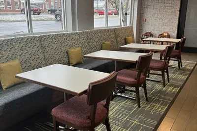 Photo 4 - Hampton Inn Lincoln - South/Heritage Park