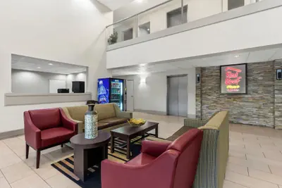 Photo 3 - Red Roof Inn PLUS+ & Suites Atlanta Airport South