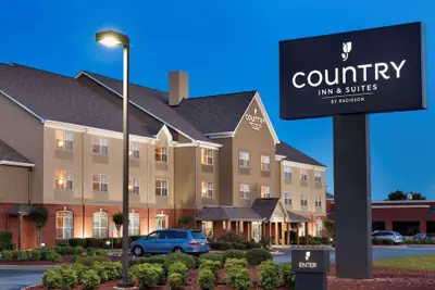 Photo 2 - Country Inn & Suites by Radisson, Warner Robins, GA