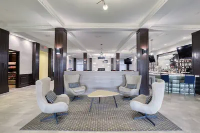 Photo 3 - Holiday Inn Hotel & Suites Madison West - Middleton by IHG