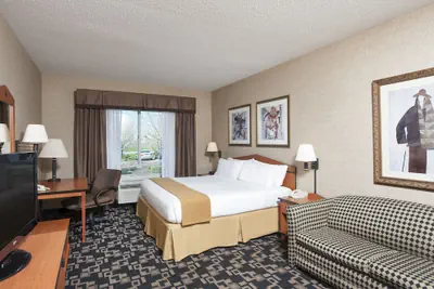 Photo 4 - Holiday Inn Express Hotel & Suites Greenwood by IHG