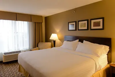 Photo 4 - Holiday Inn Express & Suites Superior by IHG
