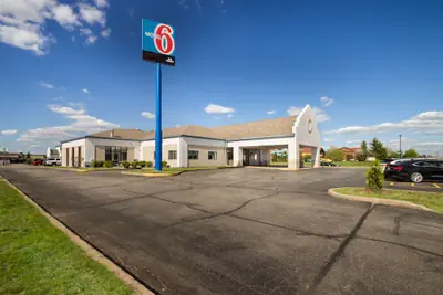 Photo 2 - Motel 6 Rothschild, WI