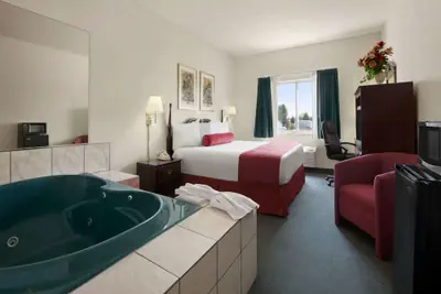 Photo 2 - Days Inn & Suites by Wyndham Romeoville