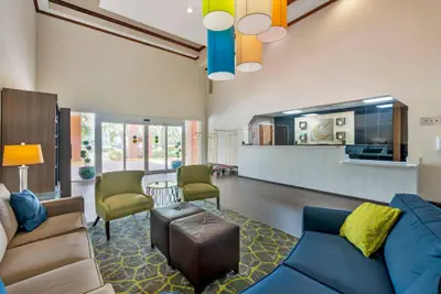 Photo 3 - Comfort Inn & Suites Fort Lauderdale West Turnpike