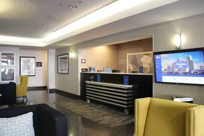 Photo 3 - Hampton Inn San Diego-Downtown