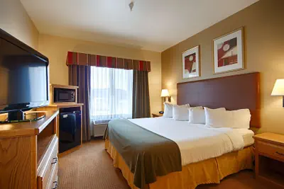 Photo 5 - Best Western Wapakoneta Inn