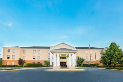 Photo 2 - Holiday Inn Express Hotel & Suites Mt. Holly by IHG