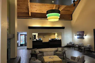 Photo 3 - Comfort Inn & Suites Toledo North