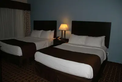 Photo 5 - SureStay Plus Hotel by Best Western Coralville Iowa City