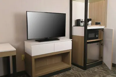 Photo 4 - SpringHill Suites Des Moines West